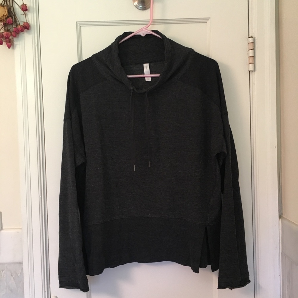 Gap body pullover cowl